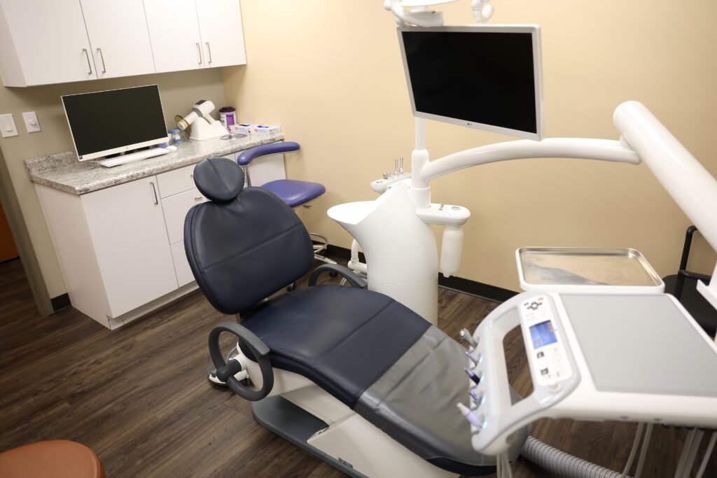 Dentist in Hoffman Estates